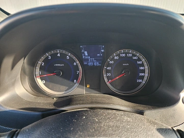 Hyundai Solaris, 2012г, передний привод, механика