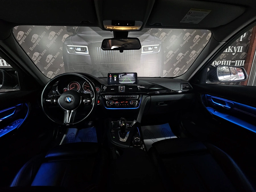 BMW 3 серии, 2012г., задний привод, автомат