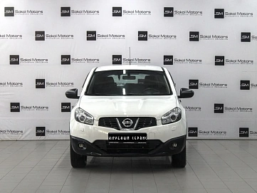 Nissan Qashqai, 2012г, передний привод, механика