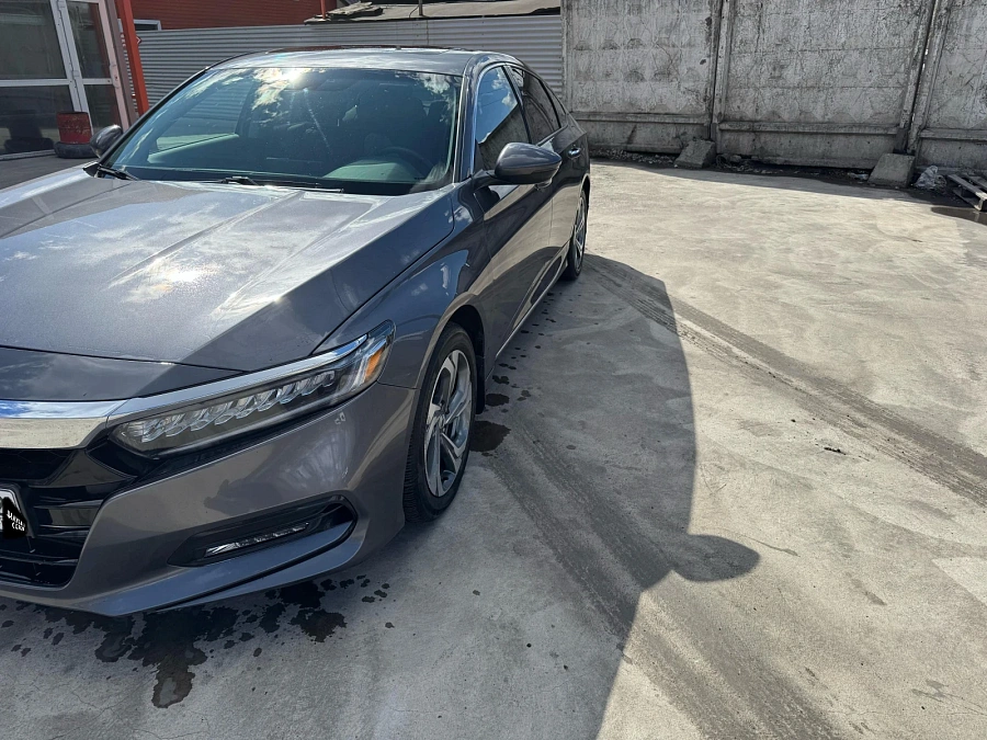 Honda Accord, 2019г., передний привод, вариатор