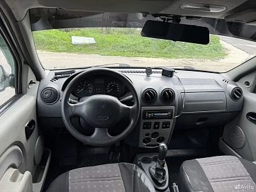 Renault Logan, 2008г, передний привод, механика