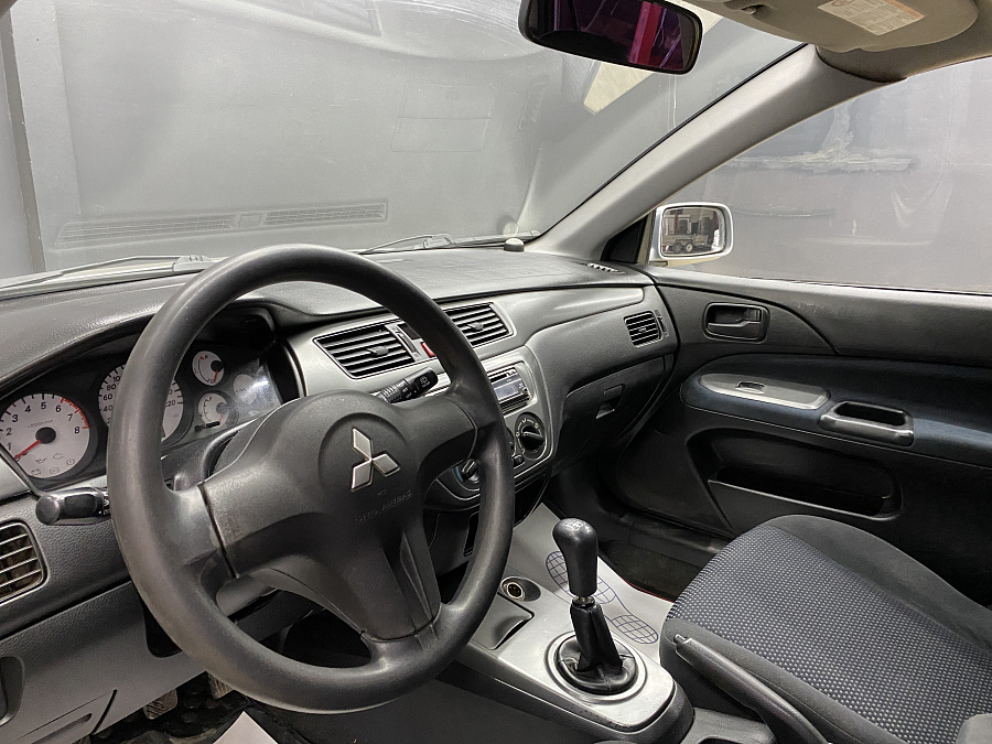 Mitsubishi Lancer, 2006г., передний привод, механика