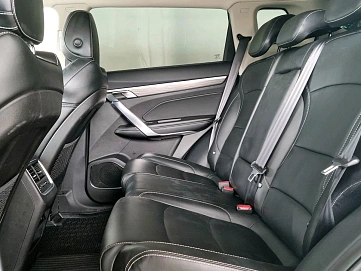 Geely Atlas Pro, 2024г, передний привод, автомат