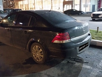 Opel Astra, 2011г, передний привод, механика