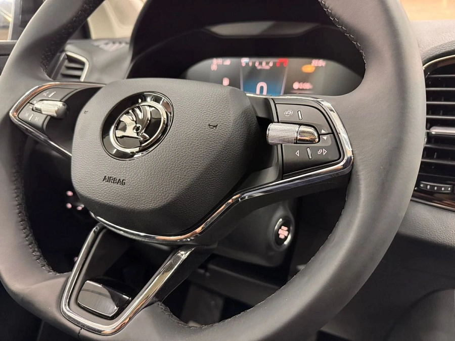 Skoda Karoq, 2025г., передний привод, робот
