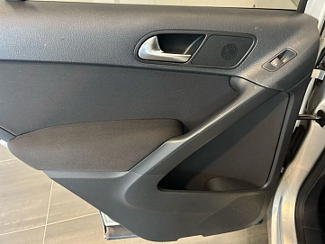 Volkswagen Tiguan, 2011г, передний привод, механика