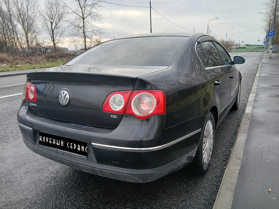Volkswagen Passat, 2010г., передний привод, робот