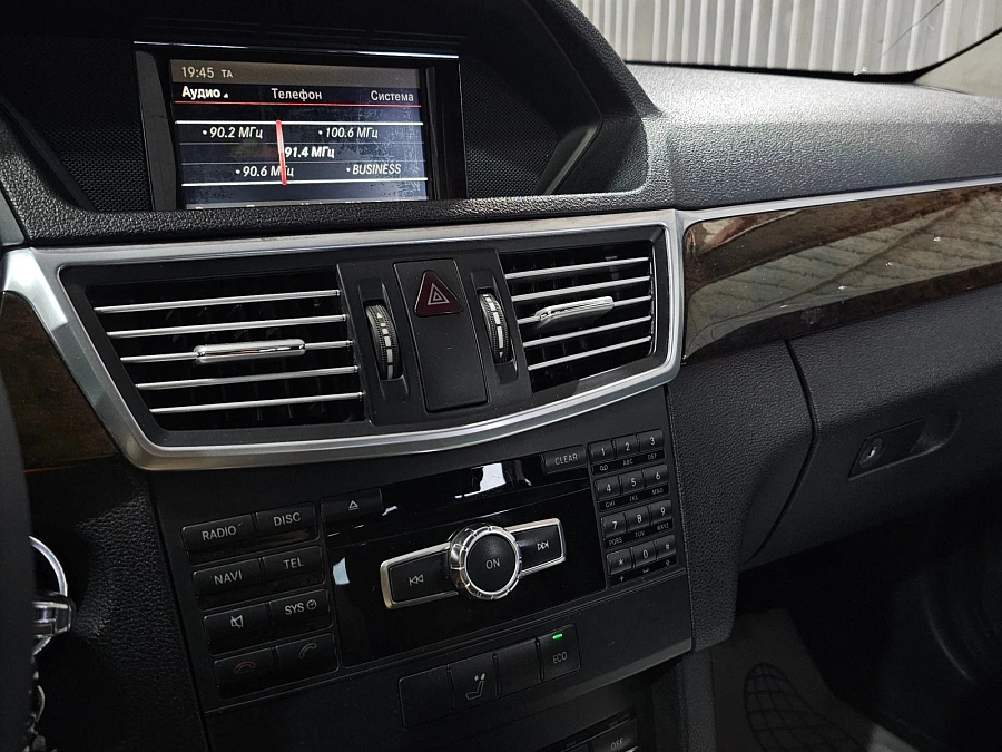 Mercedes-Benz E-Класс, 2012г., задний привод, автомат