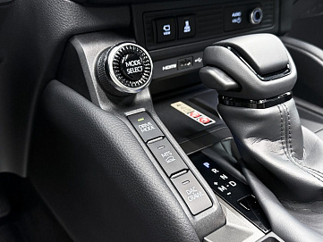 Toyota Land Cruiser Prado, 2024г, полный привод, автомат