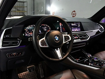 BMW X5, 2018г, полный привод, автомат