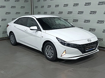 Hyundai Elantra, 2022г, передний привод, механика