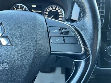Mitsubishi Outlander, 2015г, полный привод, вариатор