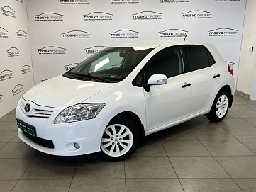 Toyota Auris, 2011г, передний привод, автомат