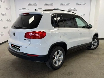 Volkswagen Tiguan, 2013г., полный привод, автомат