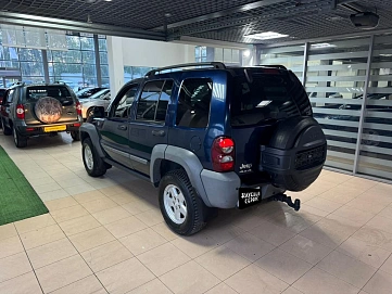 Jeep Liberty (North America), 2005г, задний привод, автомат