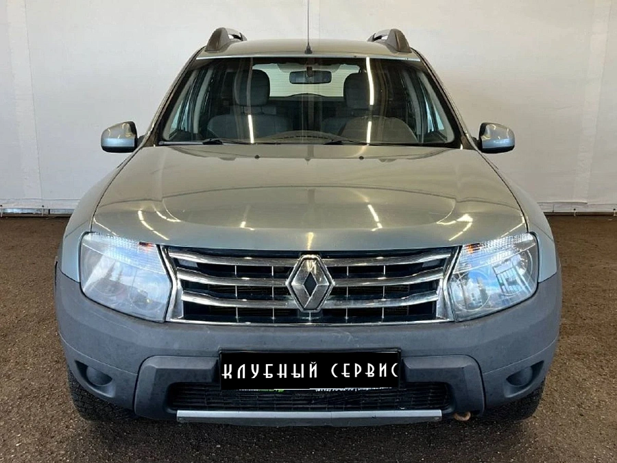 Renault Duster, 2012г., полный привод, механика