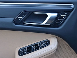 Porsche Macan, 2016г, полный привод, робот