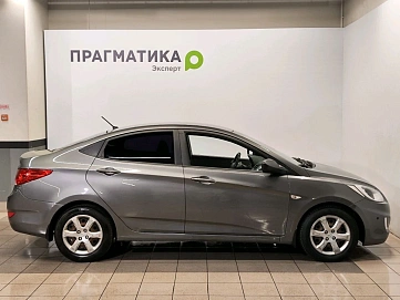 Hyundai Solaris, 2012г, передний привод, автомат