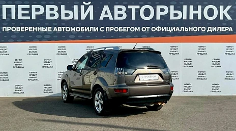 Mitsubishi Outlander, 2010г, передний привод, автомат