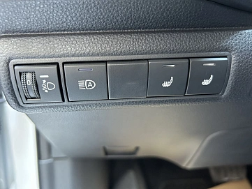 Toyota Corolla, 2022г, передний привод, вариатор