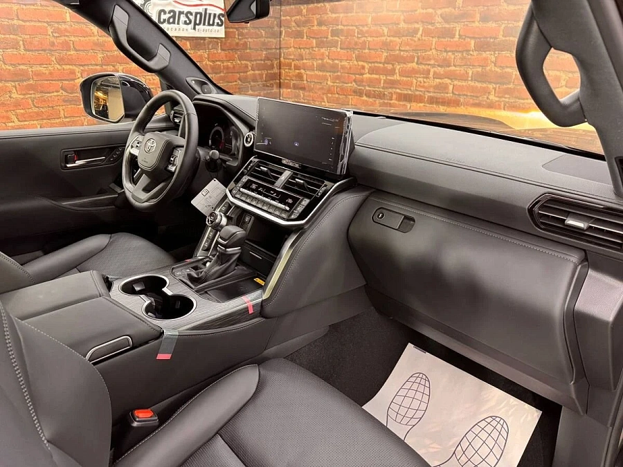 Toyota Land Cruiser, 2025г., полный привод, автомат