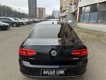 Volkswagen Passat, 2017г, передний привод, робот