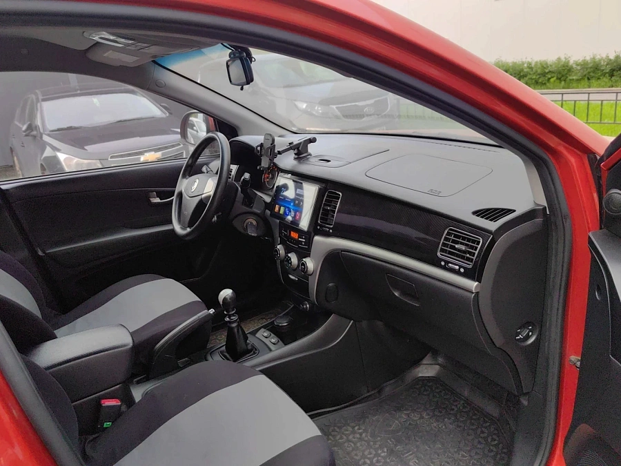 SsangYong Actyon, 2013г., передний привод, механика