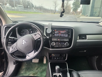 Mitsubishi Outlander, 2018г, полный привод, вариатор