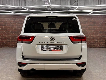 Toyota Land Cruiser, 2025г, полный привод, автомат