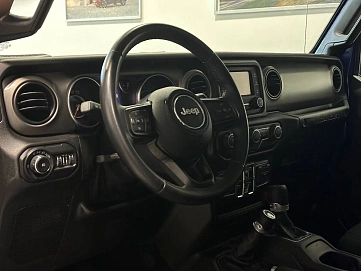 Jeep Wrangler, 2019г, полный привод, автомат