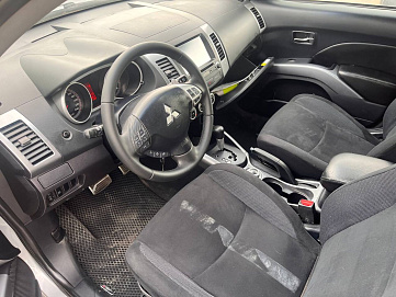 Mitsubishi Outlander, 2008г, передний привод, автомат