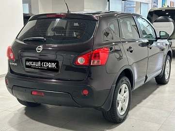 Nissan Qashqai, 2009г, передний привод, вариатор