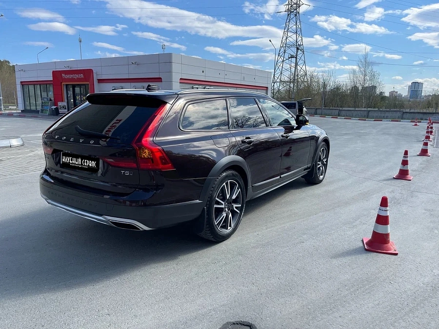 Volvo V90 Cross Country, 2018г., полный привод, автомат