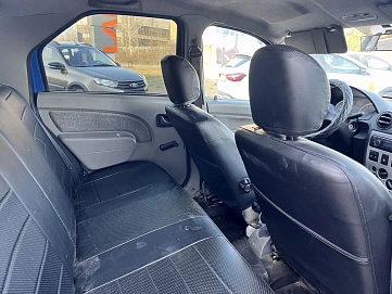 Renault Logan, 2005г, передний привод, механика