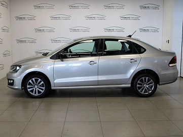 Volkswagen Polo, 2019г, передний привод, механика