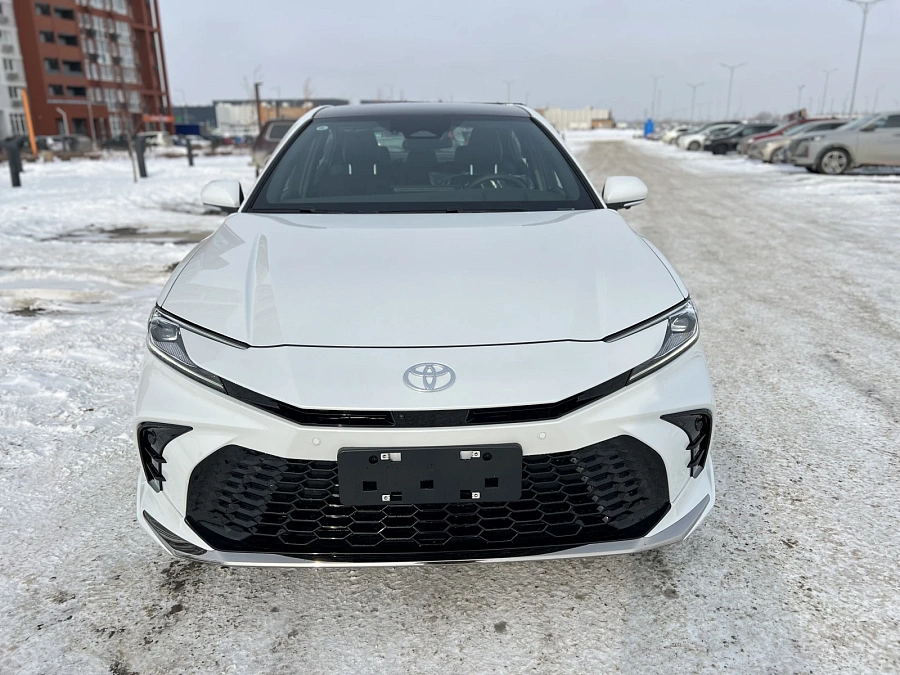 Toyota Camry, 2024г., передний привод, вариатор
