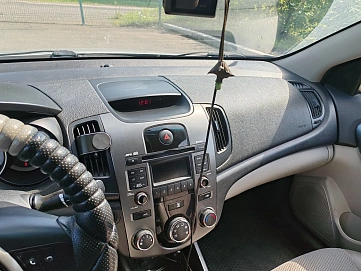 Kia Forte, 2010г, передний привод, автомат
