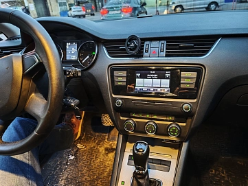 Skoda Octavia, 2014г, передний привод, робот