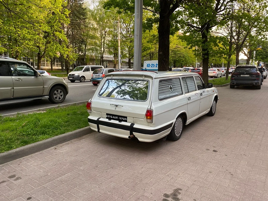 ГАЗ 31022 «Волга», 1997г., задний привод, механика