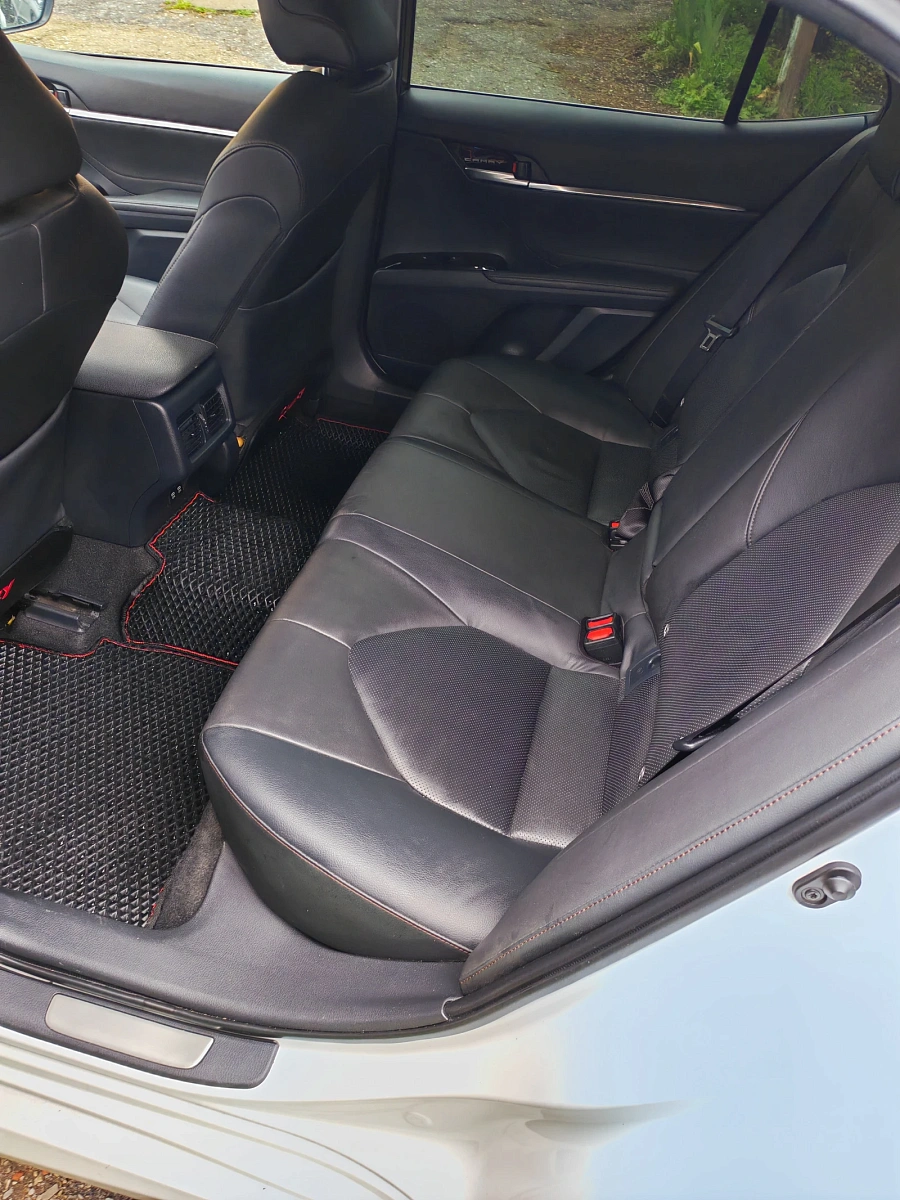 Toyota Camry, 2018г., передний привод, автомат