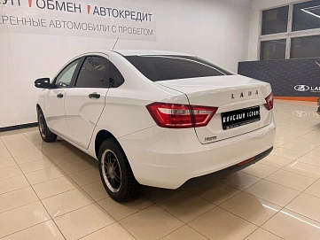 Lada (ВАЗ) Vesta, 2022г, передний привод, механика