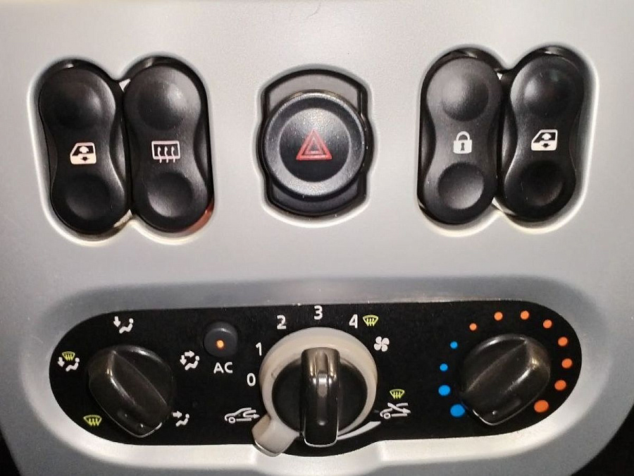 Renault Sandero, 2011г., передний привод, механика