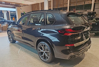 BMW X5, 2025г, полный привод, автомат