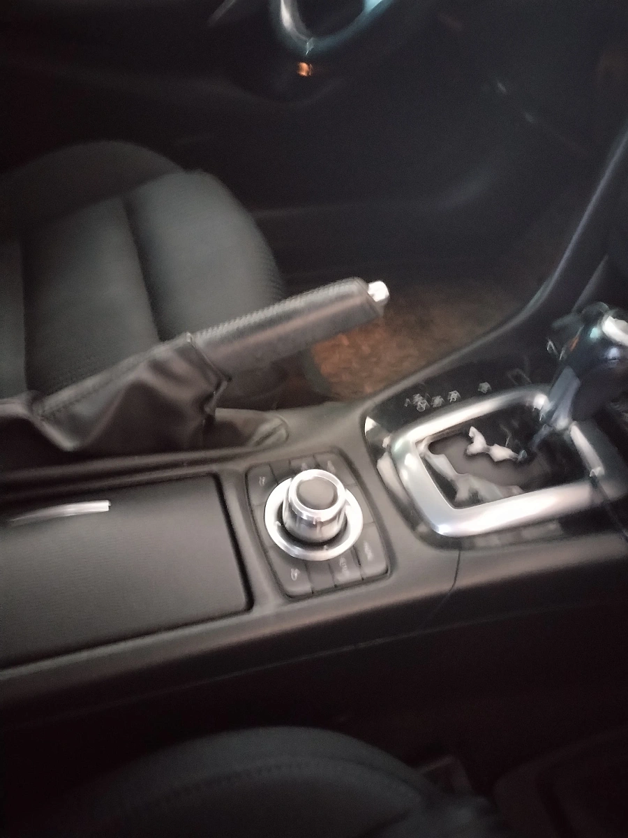 Mazda 6, 2013г., передний привод, автомат