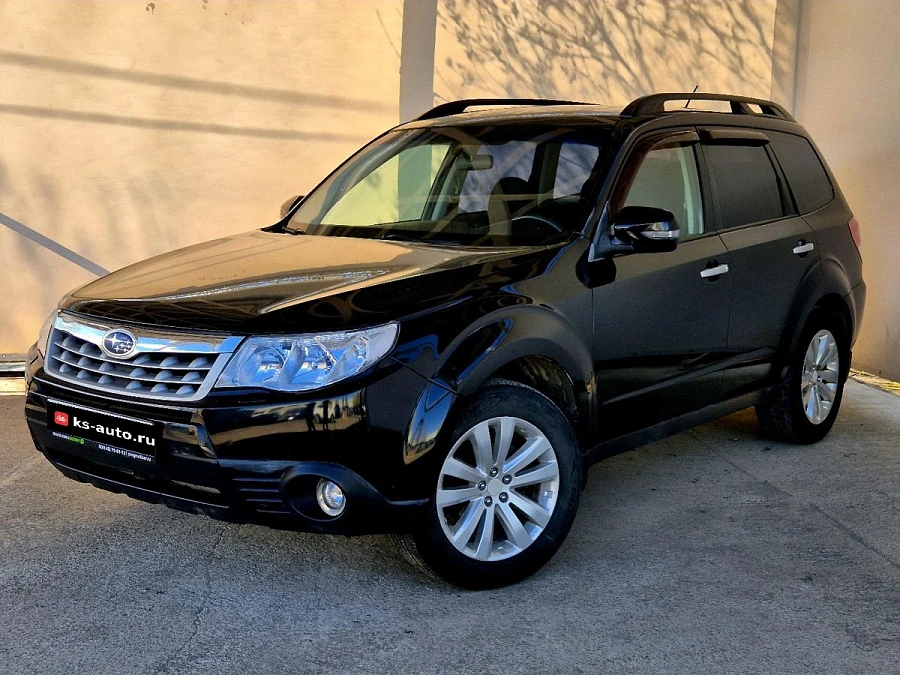 Subaru Forester, 2011г., полный привод, механика