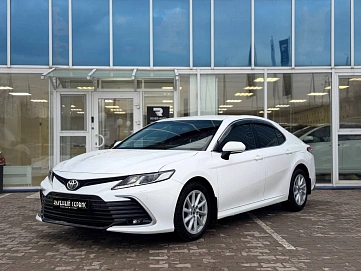 Toyota Camry, 2021г, передний привод, автомат