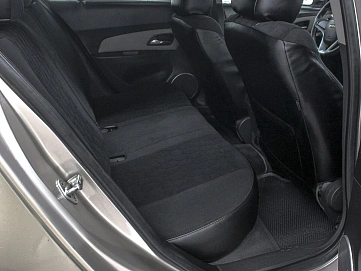 Chevrolet Cruze, 2010г, передний привод, механика
