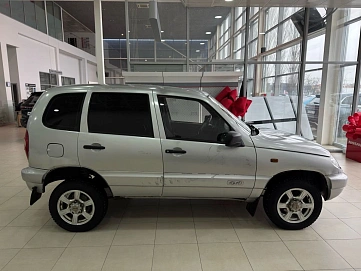 Chevrolet Niva, 2007г, полный привод, механика