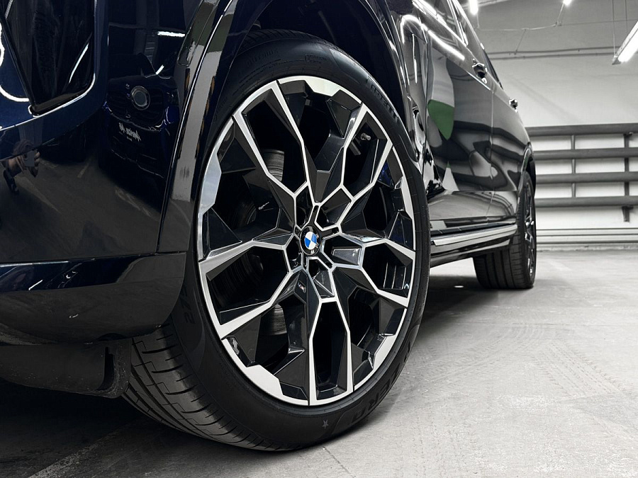 BMW X7, 2023г., полный привод, автомат