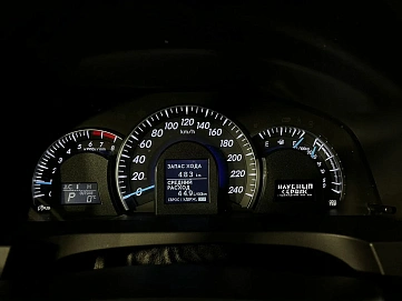 Toyota Camry, 2012г, передний привод, автомат